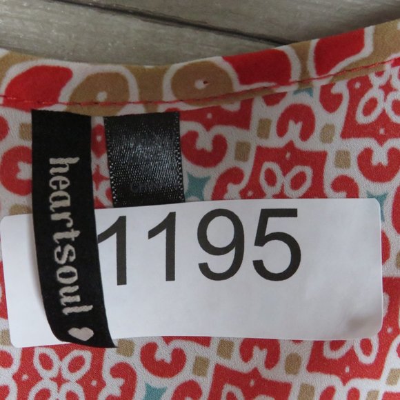 Heart‎ Soul* Women's 3/4 Sleeve V-Neck Pointed Hem Pullover Blouse~ Size X-Large - Picture 5 of 12